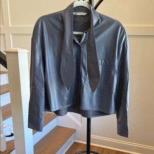 Zara Women's Gray faux leather shirt/jacket with scarf collar